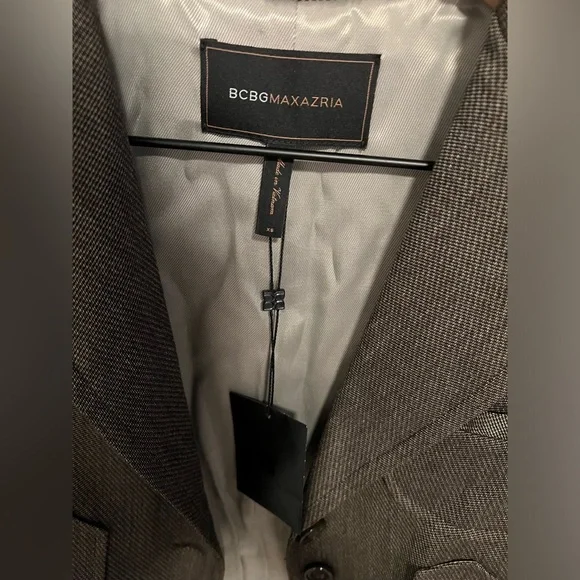 Brand new blazer BCBG - Picture 2 of 5